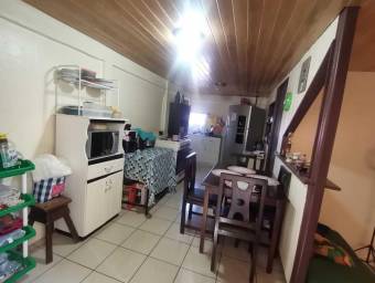 Casa en Venta en El Guarco, Cartago. RAH 23-1641