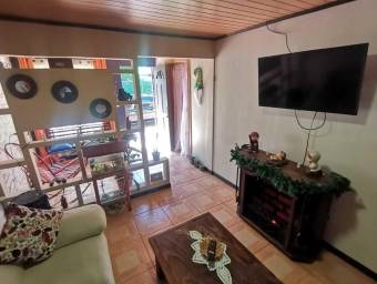 Casa en Venta en El Guarco, Cartago. RAH 23-1641