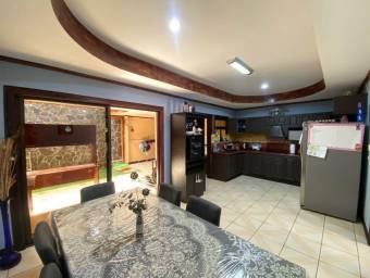 Casa en Venta en La Unión, Cartago. RAH 23-660