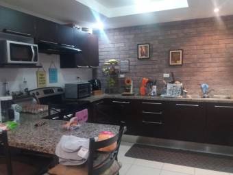 Casa en Venta en La Unión, Cartago. RAH 22-918