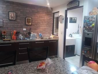 Casa en Venta en La Unión, Cartago. RAH 22-918