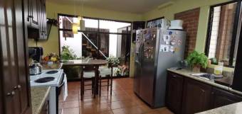 Casa en Venta en La Unión, Cartago. RAH 22-920