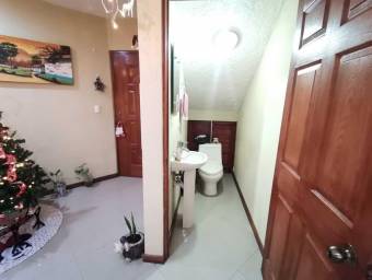 Casa en Venta en Goicoechea, San José. RAH 23-117