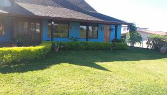 Casa en Venta en Grecia, Alajuela. RAH 22-923