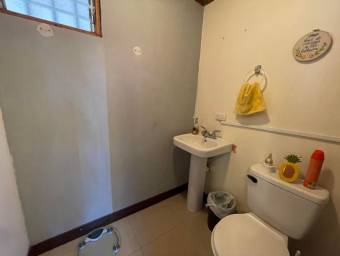 Casa en Venta en Barva, Heredia. RAH 23-1801