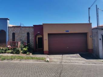 MLS-23-1607 VENTA CASA BARVA HEREDIA 