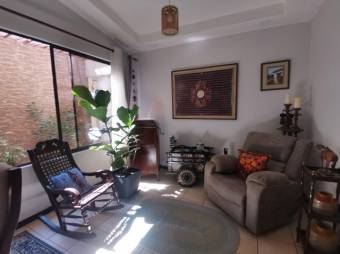 MLS-23-1607 VENTA CASA BARVA HEREDIA 