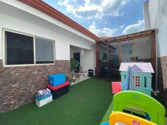 Casa en Venta en Desamparados, Alajuela MLS #23-1274 CL