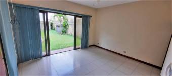 Casa en Venta en Santo Domingo, Heredia. RAH 23-1065