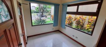 Casa en Venta en Santo Domingo, Heredia. RAH 23-1065