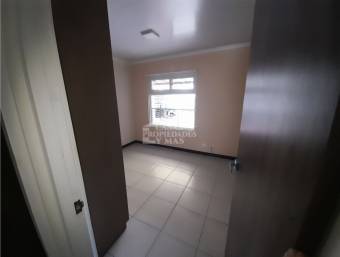 Se Vende Apartamento en Montes de Oca, Barrio Dent