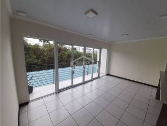 Se Vende Apartamento en Montes de Oca, Barrio Dent