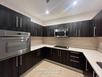 Escazu apartamento alquiler $3.800 o en venta /242 mts.