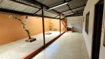 MLS-24-1009 VENTA CASA CURRIDABAT SAN JOSE