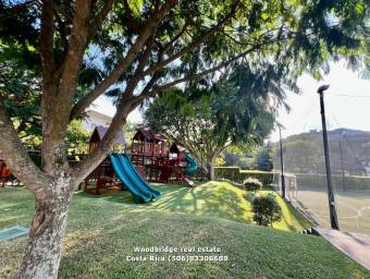 Escazu Cerro Alto casa alquiler $6.500 /800 mt./jardines