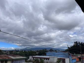 Propiedad con posibilidad de vista en Centro Desamparados, San José, Costa Rica