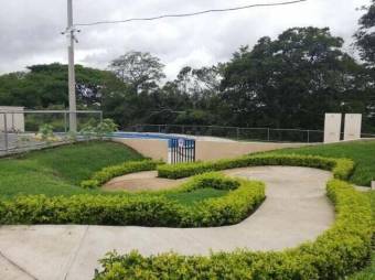 Se alquila espacioso apartamento en condominio de San Antonio de Alajuela 24-1040