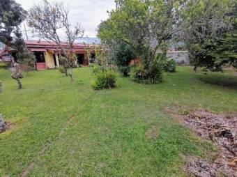 MLS-23-1631 VENTA CASA TURRIALBA CENTRO 