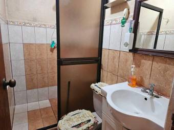 MLS-24-1032 VENTA CASA MONTES DE OCA SAN JOSE