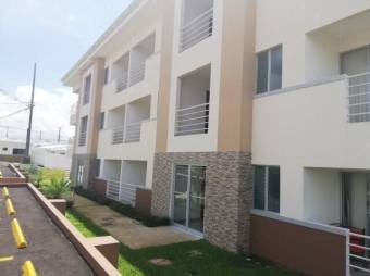 Se alquila espacioso apartamento en condominio de San Antonio de Alajuela 24-1040