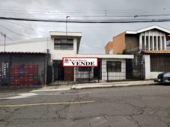 Se vende casa de uso de suelo mixto junto con apartamento en San Francisco 2 Ríos 24-875