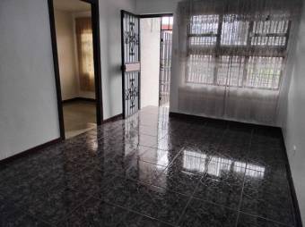 Se vende casa de uso de suelo mixto junto con apartamento en San Francisco 2 Ríos 24-875