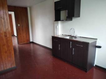 Se vende casa de uso de suelo mixto junto con apartamento en San Francisco 2 Ríos 24-875