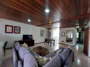 Se vende espaciosa casa con patio y terraza en San Francisco de Heredia 24-784