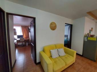 Se vende amplia casa con patio en condominio de San francisco de Heredia 24-838