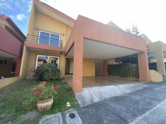 Se vende casa para inversión ya alquilada en Condominio de San Francisco de Heredia 23-1273