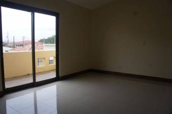 Se vende hermosa casa de lujo con patio y terraza en condominio de San Antonio de Belén 23-1859