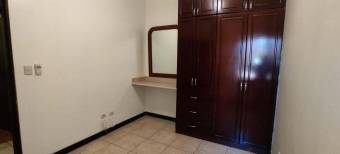 Se vende espaciosa casa en condominio de San Francisco de Heredia 23-3282