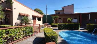 Se vende espaciosa casa en condominio de San Francisco de Heredia 23-3282