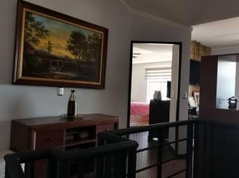 Se vende espaciosa casa con patio y terraza en San Pablo de Heredia 23-1610