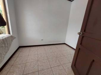 Se vende espaciosa casa en condominio de San Francisco de Heredia 24-453