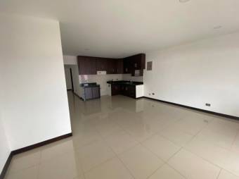 Se vende espaciosa casa con patio para estrenar en San Francisco de Heredia 24-214