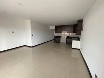 Se vende espaciosa casa con patio para estrenar en San Francisco de Heredia 24-214