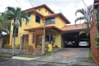 MLS-24-1001 VENTA CASA HEREDIA CENTRO