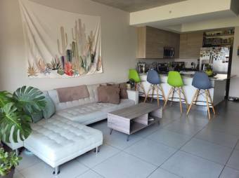 Se vende lindo apartamento en exclusivo condominio de San Francisco de Heredia 24-627