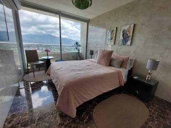 Se vende penthouse con acabados de lujo en condominio de Ulloa de Heredia 23-2469