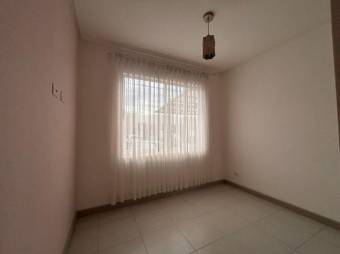 Alquiler de Casa en Condominio Ciruela, Alajuela. RAH 25-1055