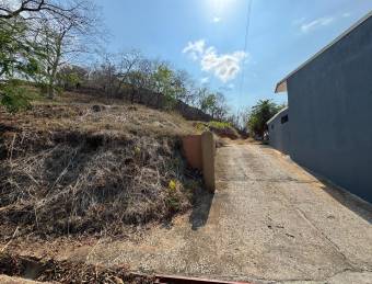 944 m2 lot with lots of potential near Playa Grande