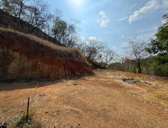 944 m2 lot with lots of potential near Playa Grande