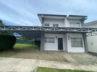 EN REMATE  Casa y lote en Condominio Al Ándalus Alajuela, Guácima