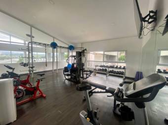 Se vende moderna casa en condominio de San Rafael Escazú 25-335