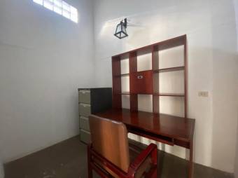 Se vende casa para inversión en Santa Ana Centro 23-1509