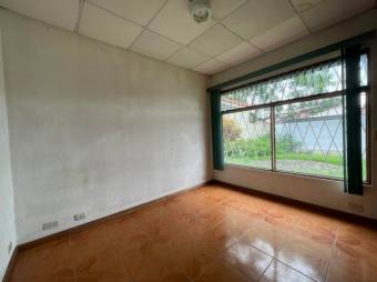 Se vende moderna casa en condominio San Rafael Escazú 25-466