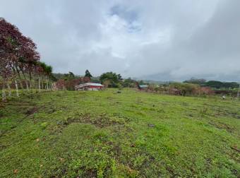 VENTA DE AMPLIO LOTE BIRRISITO, CARTAGO