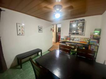 Se vende propiedad con 3 apartamentos en San Rafael de Alajuela 25-198