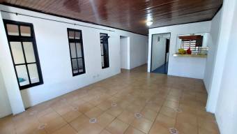 Se alquila espacioso apartamento en San José Alajuela 25-945